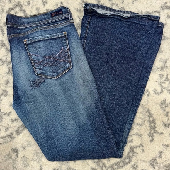 Citizens of Humanity Naomi 65 Jeans, Women’s Size 31, Low Waist Flair, Stretch - Picture 3 of 7